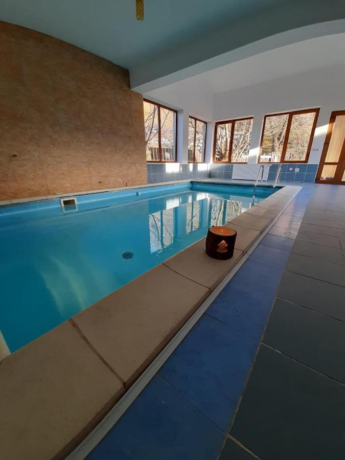 Pensiunea Montan Din Bran,Sat Simon Spa Indoor บราน ภายนอก รูปภาพ