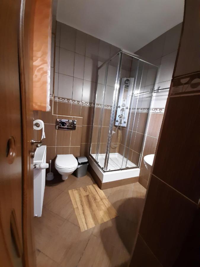 Pensiunea Montan Din Bran,Sat Simon Spa Indoor บราน ภายนอก รูปภาพ