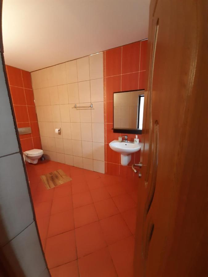 Pensiunea Montan Din Bran,Sat Simon Spa Indoor บราน ภายนอก รูปภาพ