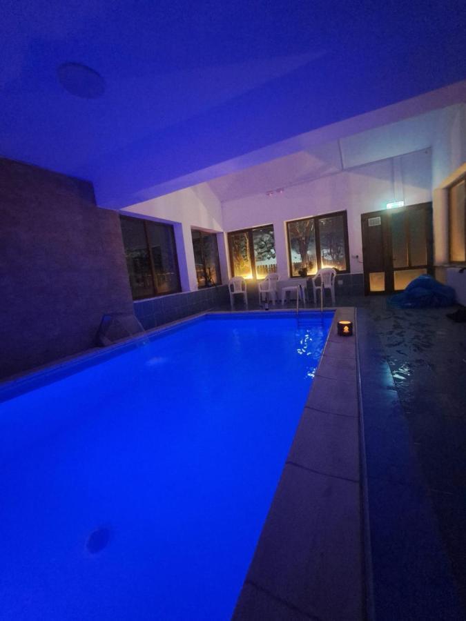 Pensiunea Montan Din Bran,Sat Simon Spa Indoor บราน ภายนอก รูปภาพ