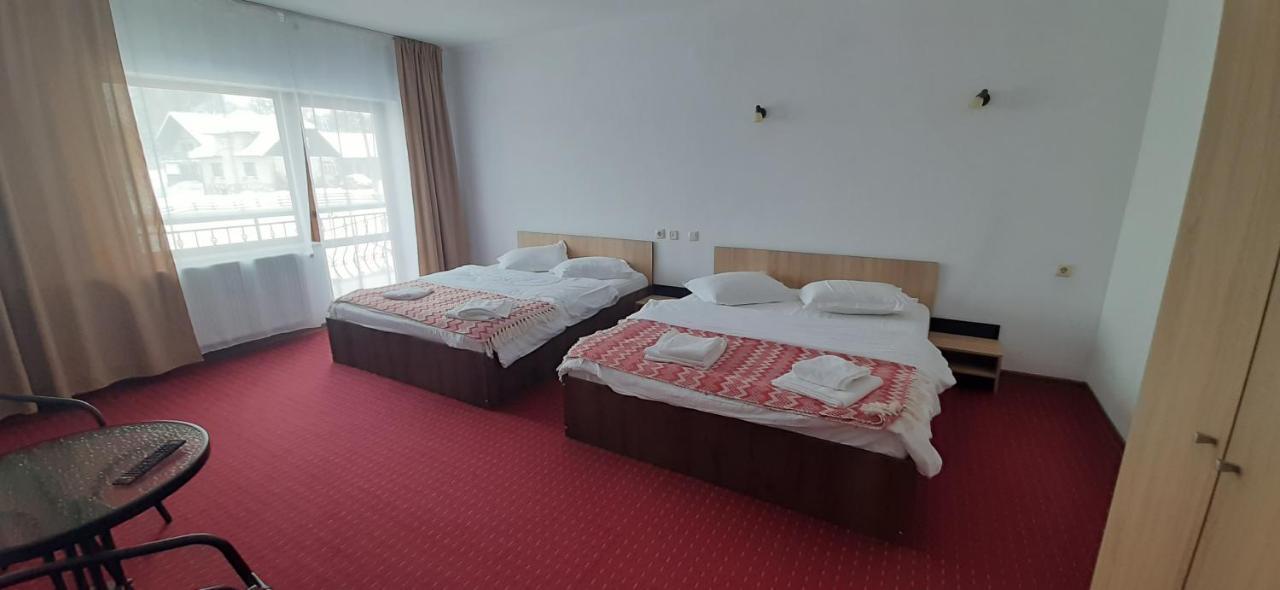 Pensiunea Montan Din Bran,Sat Simon Spa Indoor บราน ภายนอก รูปภาพ